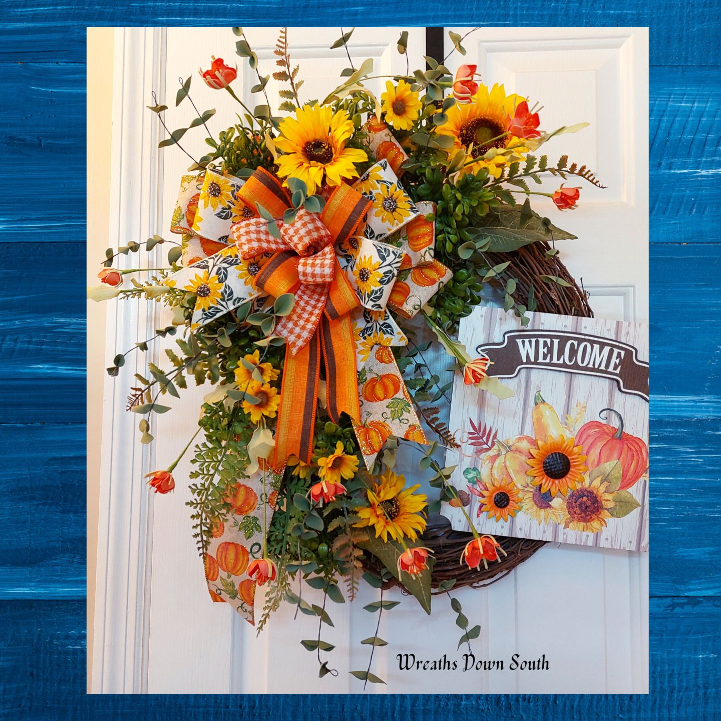 Customer photo review of 18" Round Grapevine Wreath - DECOE-038
