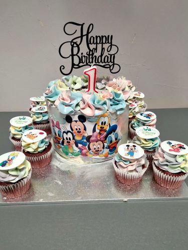 Customer photo review of A5 Rectangle Custom Edible Icing Image