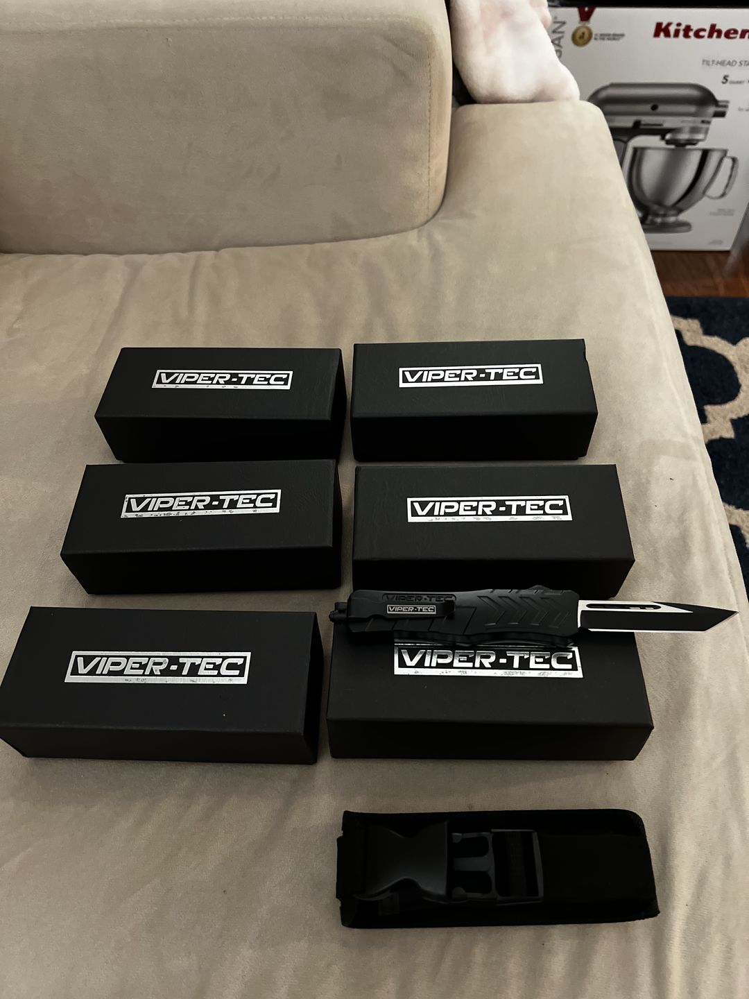 Customer photo review of *40% OFF* Black VF-1 D/A OTF (Multiple Blade Styles Available)