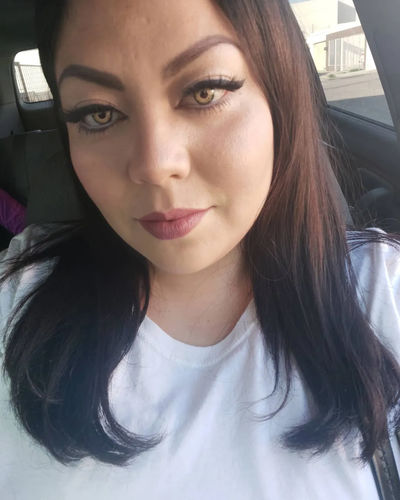 Customer photo review of Stunna Girl Kamille Colored Contact Lenses