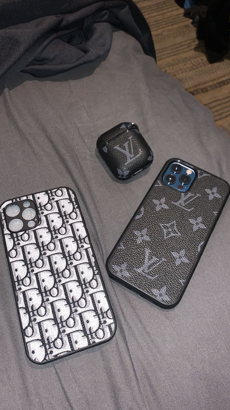 Customer photo review of Black Mono Original iPhone Case