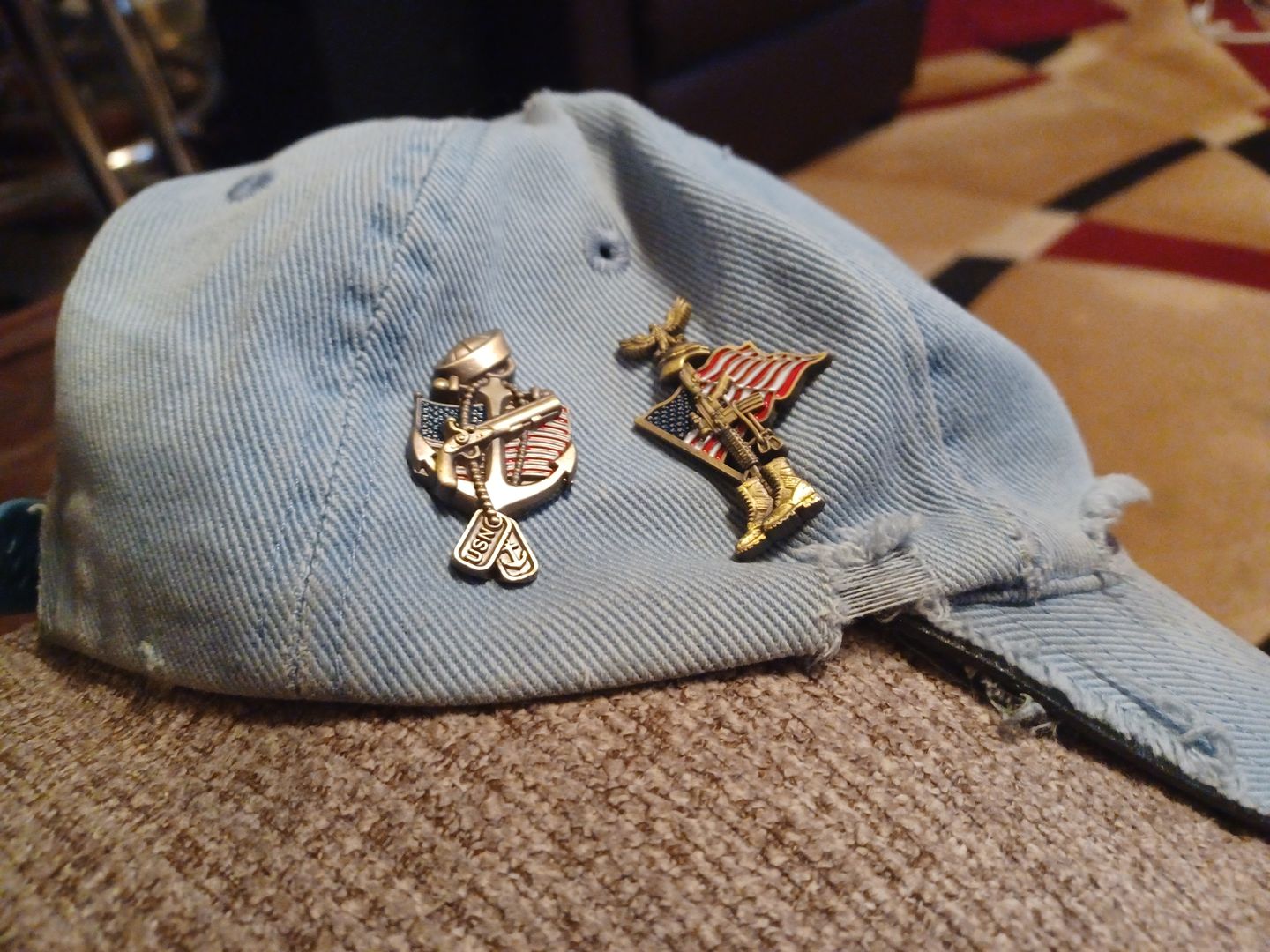 Customer photo review of US Navy Veteran Pin