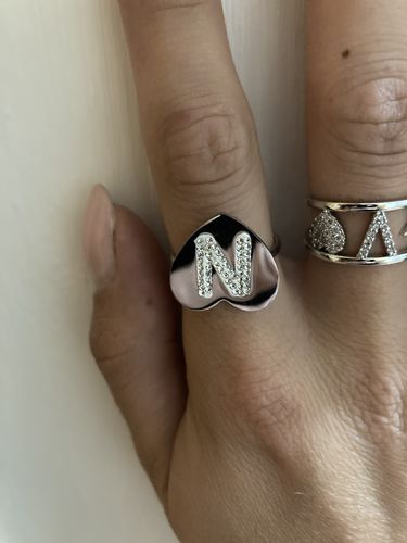 Customer photo review of Anello con stelle cuore e lettera