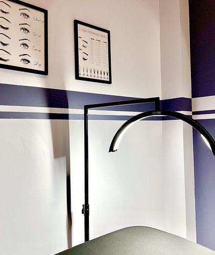 Customer photo review of CosmoGlo Original Light Bundle + Phone Clip