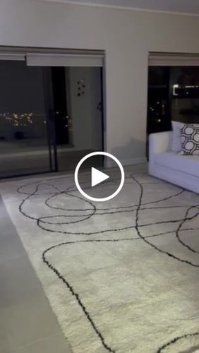 Customer video review of Blizzard Rug