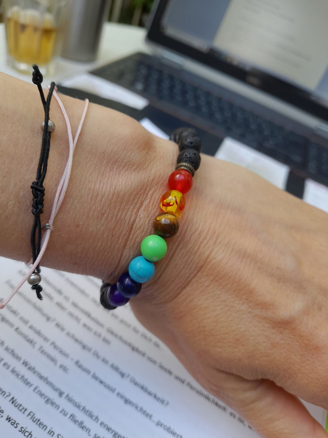 Customer photo review of Edles Tibetisches Glücksarmband