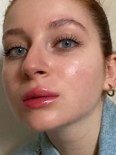Customer photo review of Love Story 5-HT Colored Contact Lenses