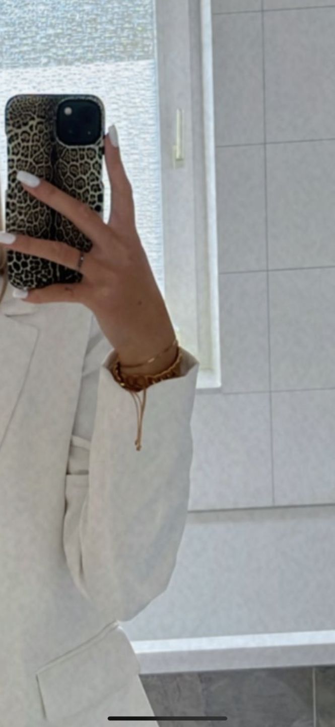 Customer photo review of Snake Skin Armband | 18K vergoldet