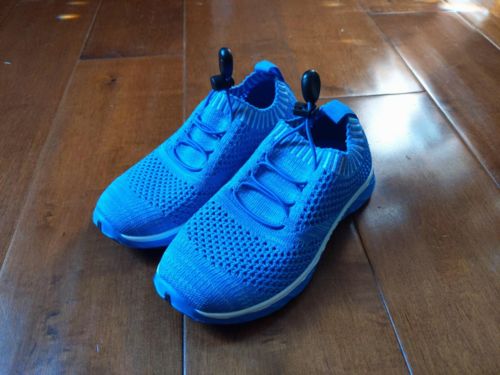 Customer photo review of Aleader Kid's Xdrain Classic Knit Water Shoes