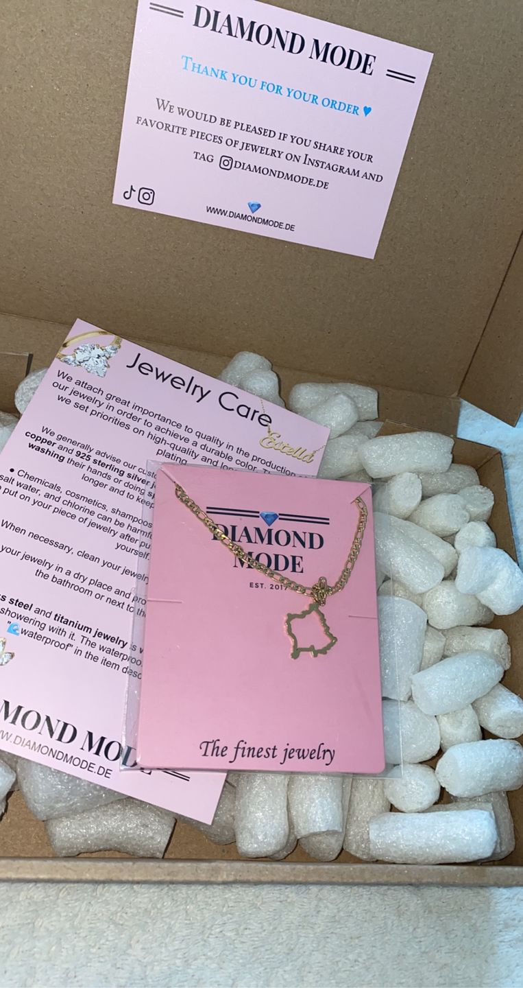 Customer photo review of Nations Kette | 18K vergoldet | Classic