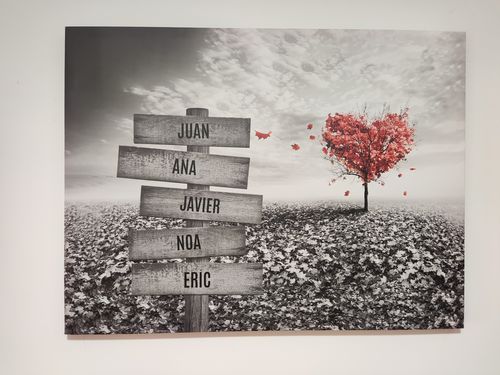Customer photo review of Lienzo Árbol Corazón con Nombres Personalizados