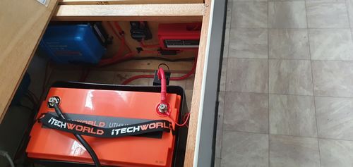 Customer photo review of iTECH120X 12v 120Ah Lithium Deep Cycle Battery LiFePO4