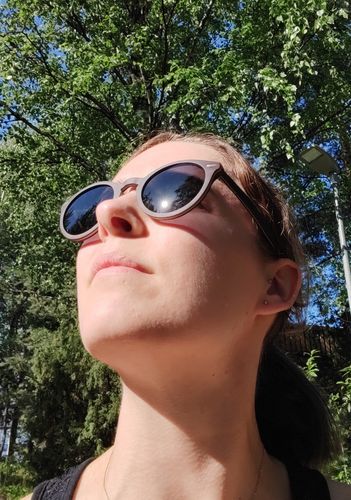 Customer photo review of Petite Eebenpuu Harmaa