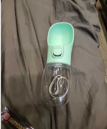 Customer photo review of DoggyLove® - Bouteille d'eau pour animaux de compagnie