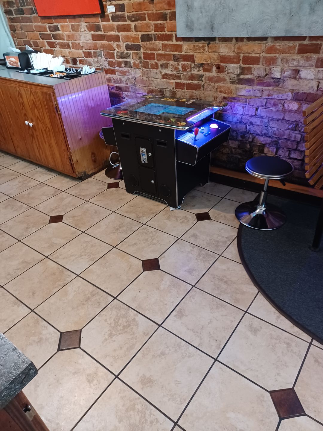 Customer photo review of Cocktail Arcade Machine 412 w/ Track Ball - Blk retro