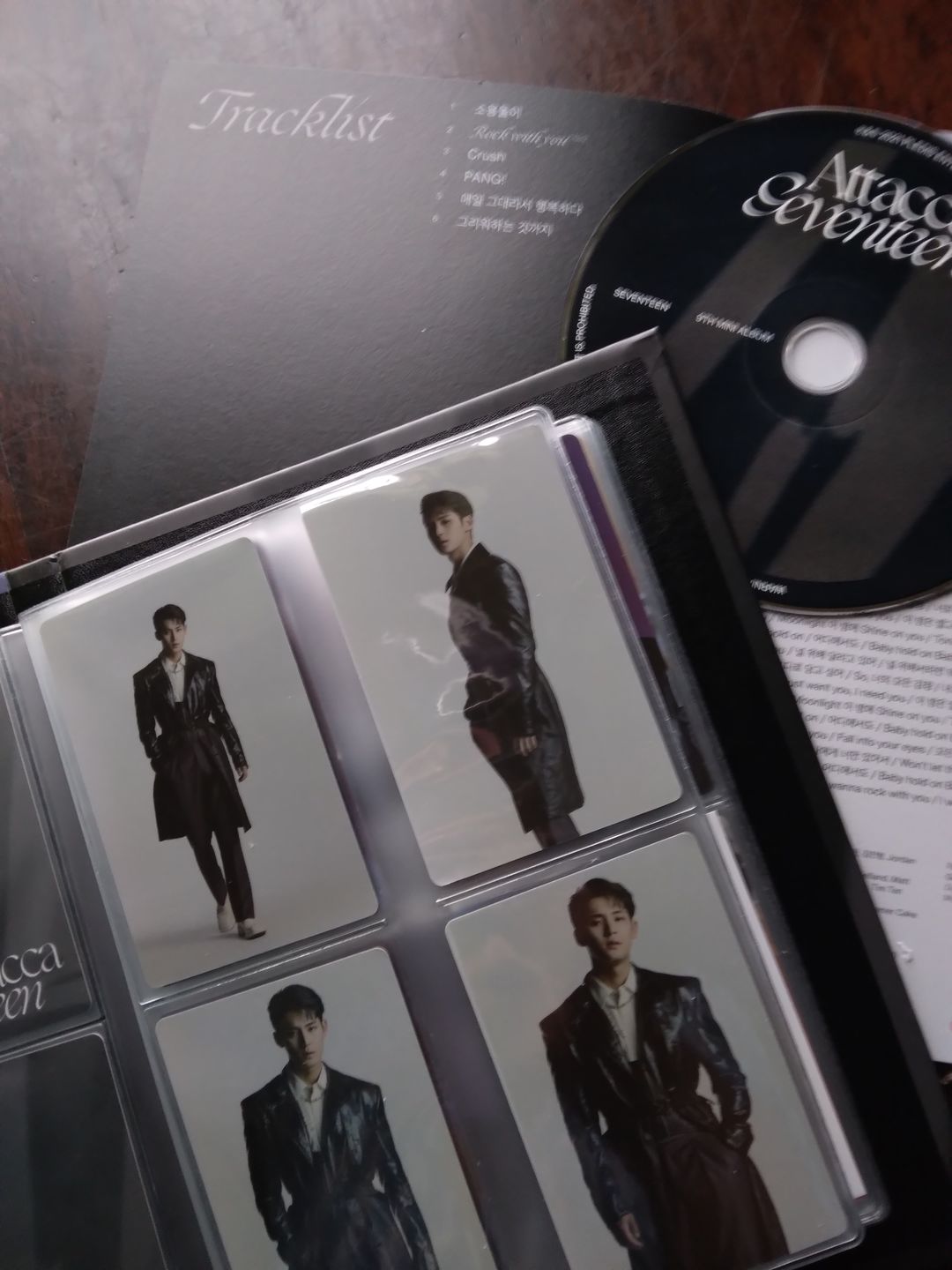Customer photo review of SEVENTEEN - 9TH MINI ALBUM ATTACCA CARAT VER.