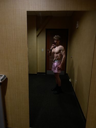 Customer photo review of Mesh Shorts - Joker