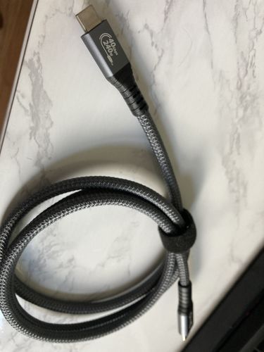 Customer photo review of USB4 Gen3x2 Type-C Bi-Directional USB-IF Certified Cable 8K60Hz, Data 40Gbps, PD 240W(48V/5A) 1m / 3.28ft