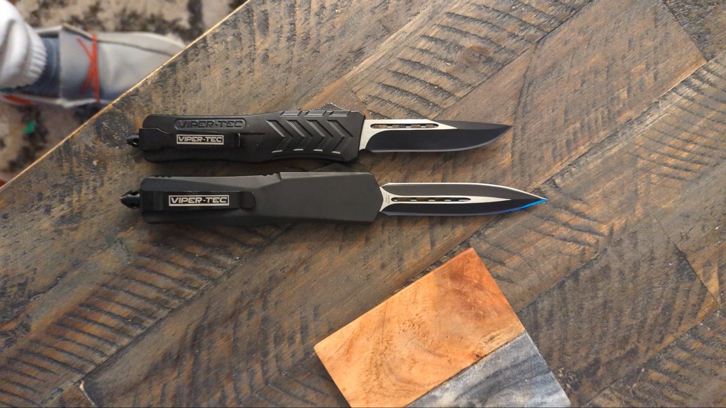 Customer photo review of *40% OFF* Black VF-1 D/A OTF (Multiple Blade Styles Available)