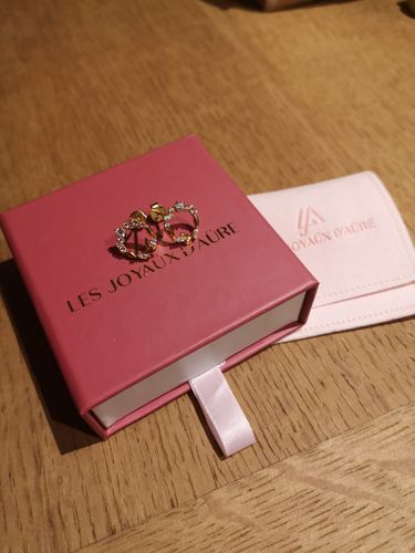 Customer photo review of Collier Lila