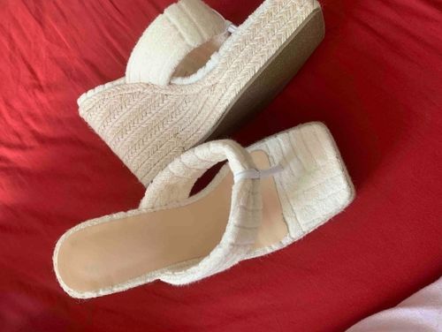 Customer photo review of Solid Color On-trend Heels