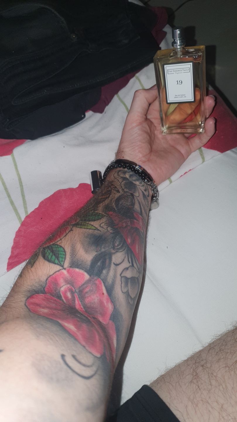 Customer photo review of Inspired by Black Orchid - 19
