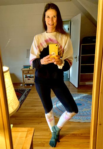 Customer photo review of Sunset Legging - Onyx / Amber / Pink