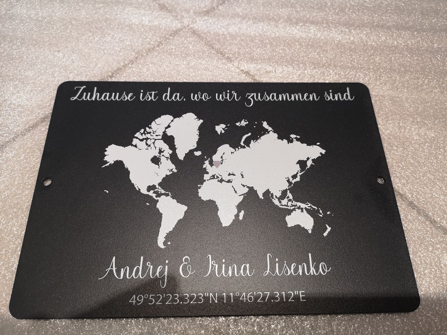Customer photo review of Geschenk Weltkarte mit Koordinaten - personalisiert