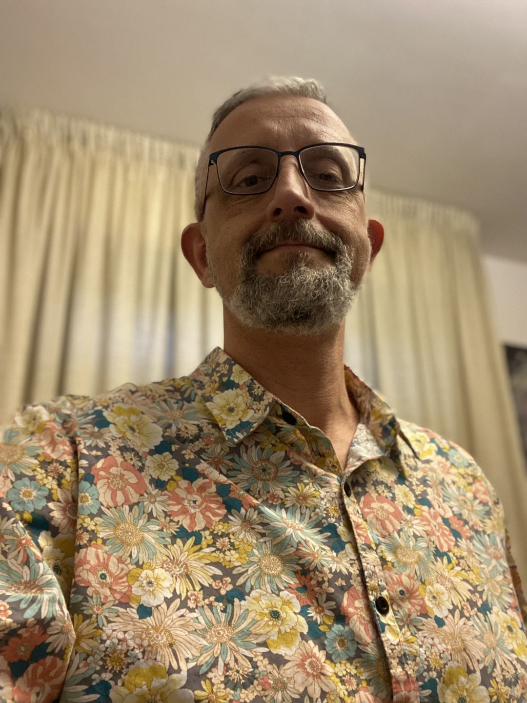 Customer photo review of Men's Vintage Floral Cotton Short Sleeve Shirt