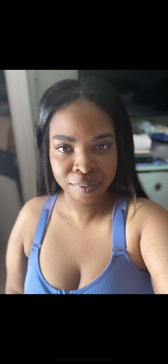Customer photo review of Kelsey - Virgin Cambodian Hair - Light/Medium Yaki Coarse - Thin-Part Wig