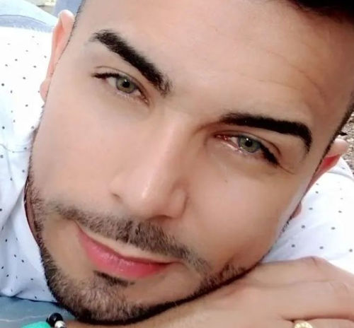 Customer photo review of Polar Lights Blue Grey-b Colored Contact Lenses