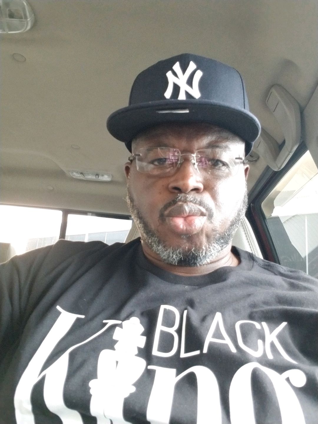 Customer photo review of Black King