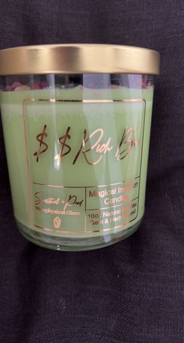 Customer photo review of Rich Bae Money , Prosperity, Wealth & Good Fortune Manifestation Candle