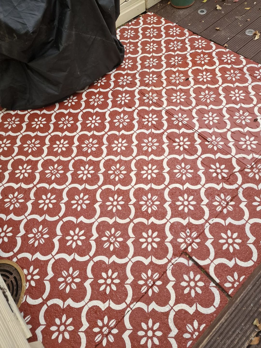 Customer photo review of Jannah Patio Stencil - Square Slabs