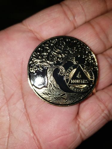 Customer photo review of 1 to 65 Year Sobriety Mint Twisted Tree of Life Gold Plated AA Recovery Medallion/Chip/Coin - Black