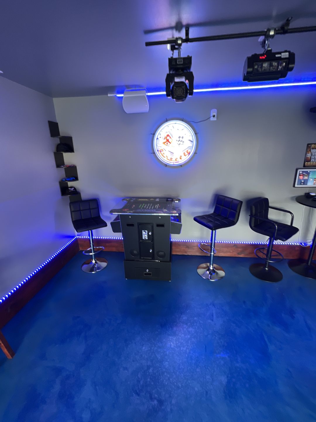 Customer photo review of Riser Combo 412 Arcade Commercial Cocktail Table Machine