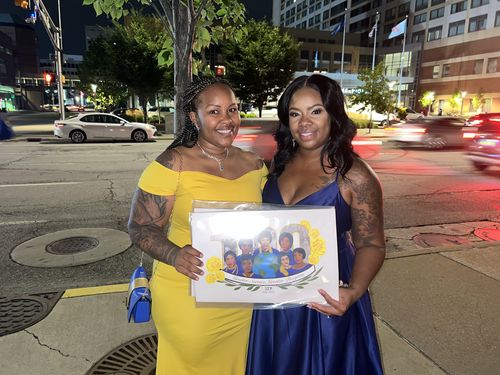 Customer photo review of SGRHO Convertible Fanny Packs