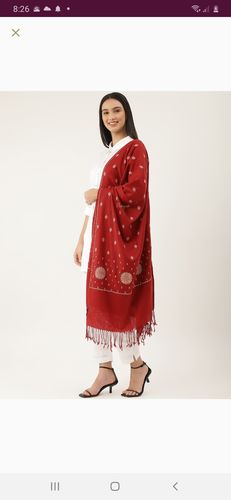 Customer photo review of Pashtush Womens Fine Wool Hand Printed Stole Scarf