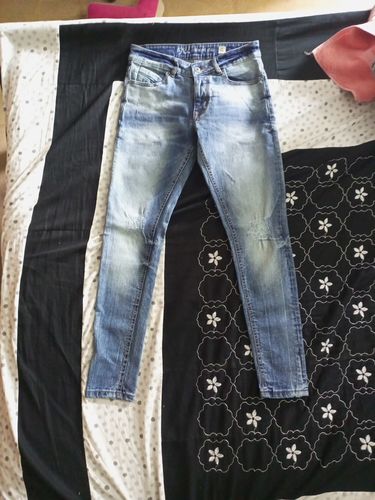 Customer photo review of Skinny Mid Blue Ripped Jeans 2.0