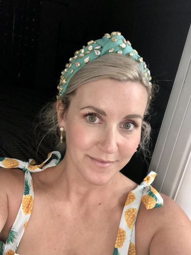 Customer photo review of TURQUOISE RAINBOW CANDY JEWELED KNOTTED HEADBAND