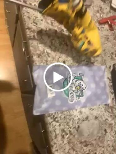 Customer video review of GILMORE GOLD JACKET HEADCOVER