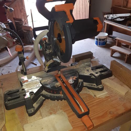 Customer photo review of Scie à onglet radiale 255mm Evolution R255SMS+ avec Lame multi-matériaux TCT