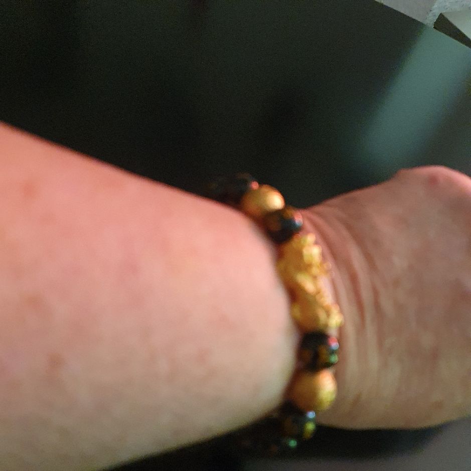 Customer photo review of Feng Shui Pixiu Schwarzes Obsidian Glücks Armband