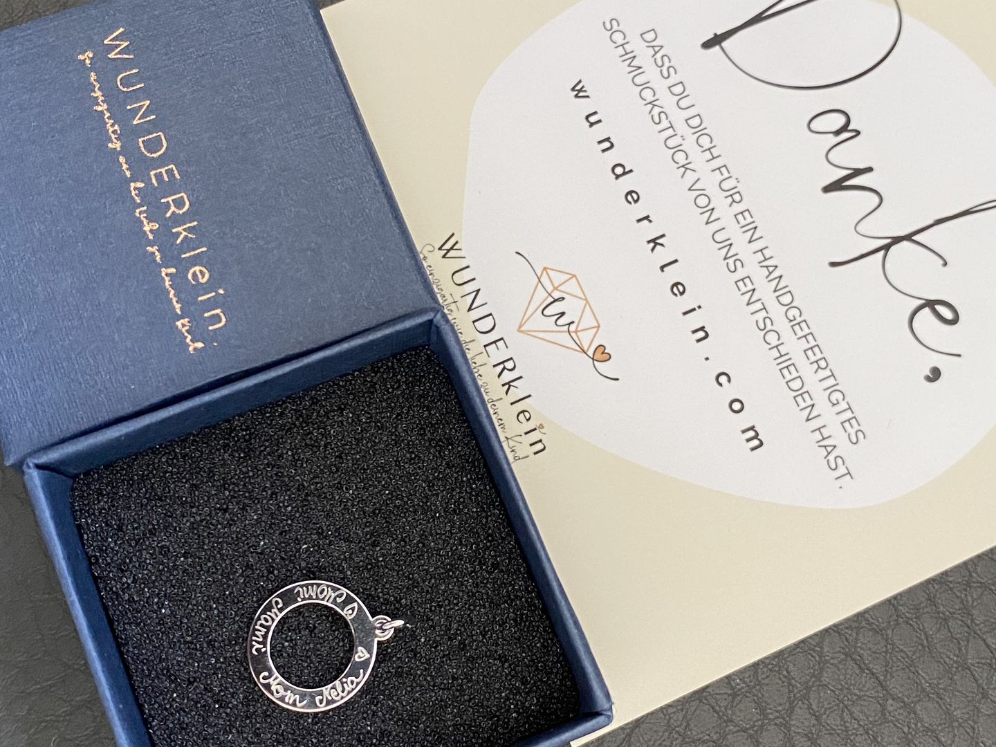 Customer photo review of Charm "Ewigkeitsring mit Gravur"