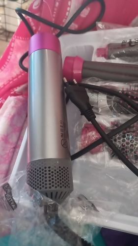 Customer photo review of GlamCurls Airstyler™ Complete