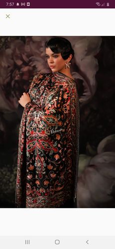 Customer photo review of Pashtush Mens Ethnic Weave Shawl, Rich Garden