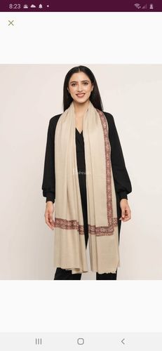 Customer photo review of Pashtush Womens Fine Woollen, Silky Thread Nalki Embroidery Stole, Red