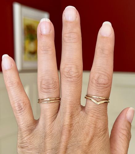 Customer photo review of Bague Accent Minimaliste - Or 10k