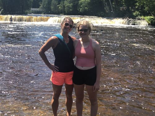 Customer photo review of Elite Shorts - 3.5'' - Neon Orange