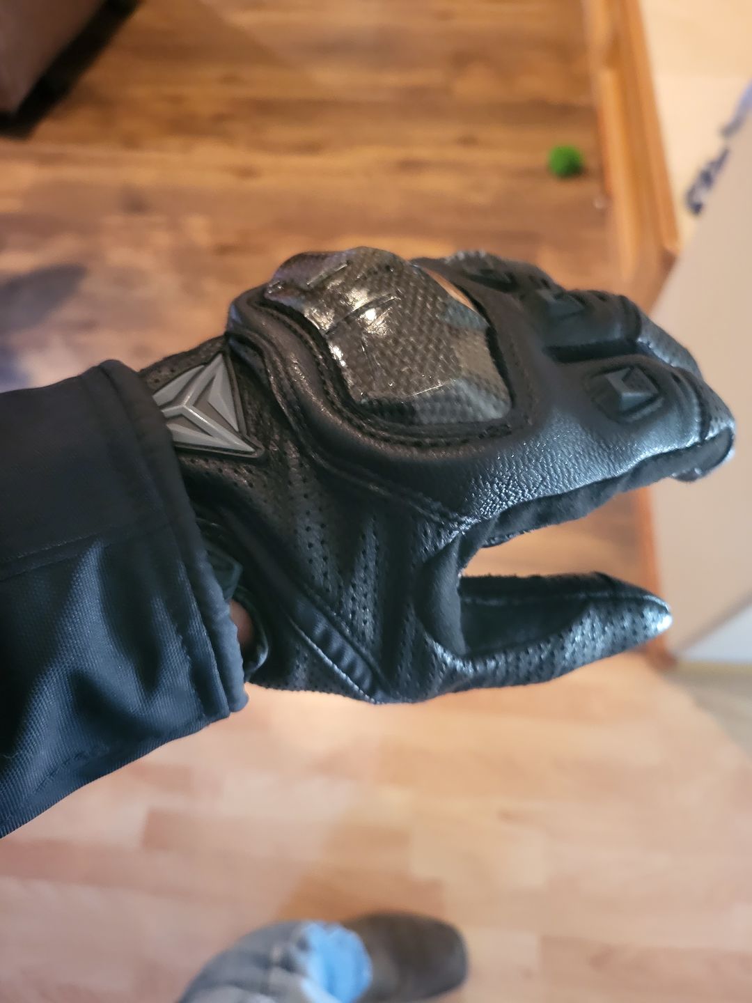Customer photo review of MW Leather Gloves